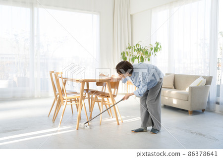 Cleaning housework female in her 30s 86378641