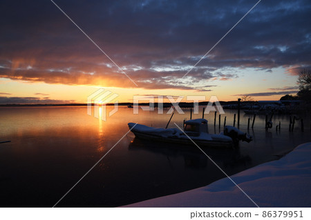 Lake dyed red 86379951