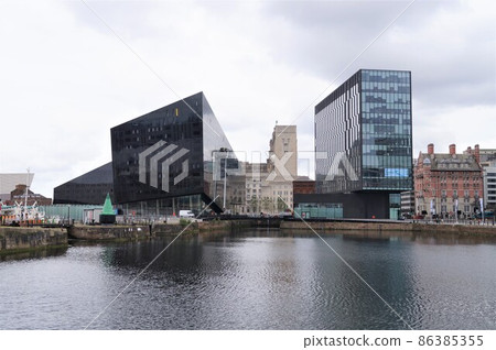 從利物浦鹽屋碼頭街看到的風景 86385355