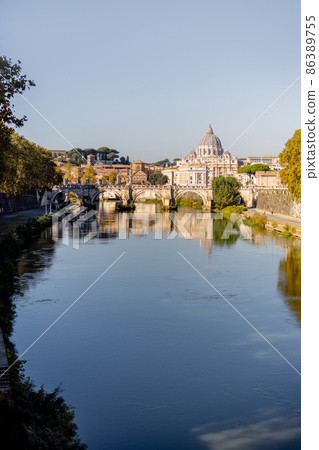 Landscape of Tiber river at sunny morning in Rome Landscape of Tiber river at sunny morning in Rome 86389755