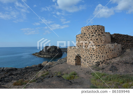 El Cotillo Toston tower castle in Fuerteventura at Canary Islands of Spain 86389946