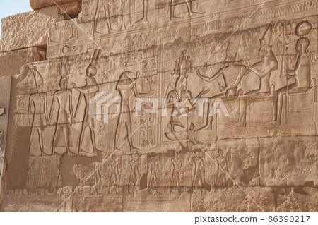 Ruins of the Egyptian temple of Ramesseum, near the modern city of Luxor 86390217