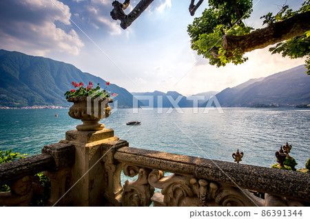 Villa del Balbianello, lake Como, Lenno, italy Villa del Balbianello, lake Como, Lenno, italy 86391344