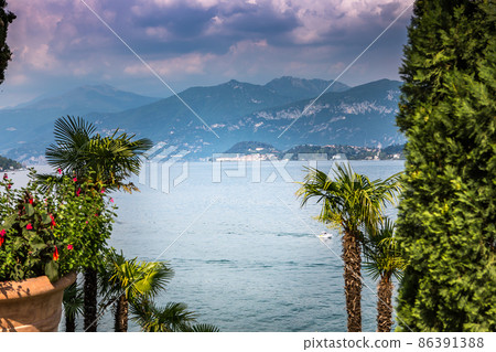 Villa del Balbianello, lake Como, Lenno, italy Villa del Balbianello, lake Como, Lenno, italy 86391388