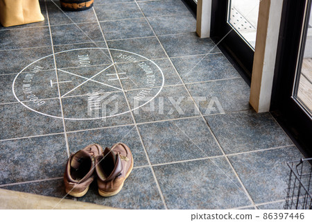 時尚入口土地板（瓷磚） 86397446