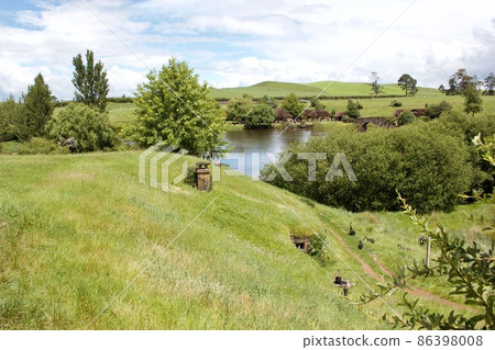 霍比屯電影佈景之旅新西蘭 Hobbiton New Zealand 86398008