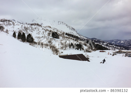 Charmant Hiuchi Ski Resort (Itoigawa City) 86398132