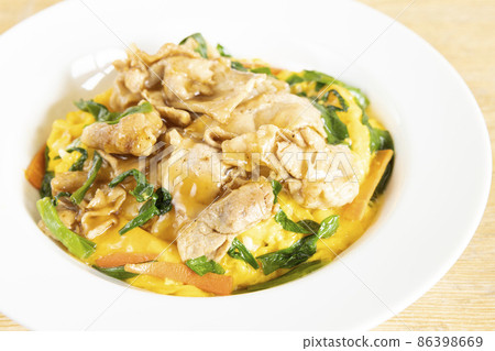 美味的豬肉大蒜韭菜tamagodon 86398669