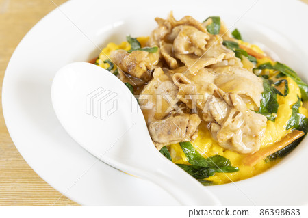 美味的豬肉大蒜韭菜tamagodon 86398683