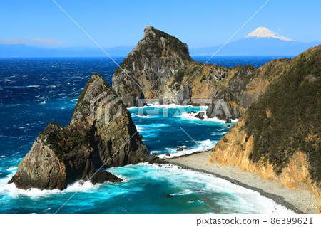 [靜岡縣]千鳥門和富士山在晴朗的天氣下 86399621