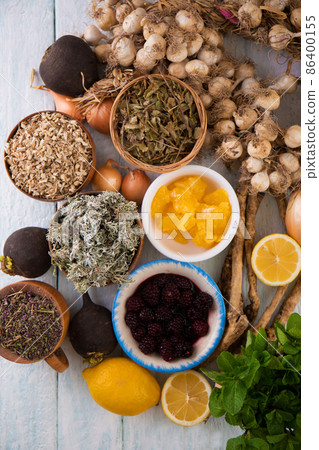 Vegetables and herbs that boost immunity 86400155