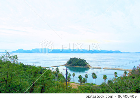 [Kagawa] Scenery from a hill near the Chichu Art Museum in Naoshima in autumn (brightness correction) 86400409