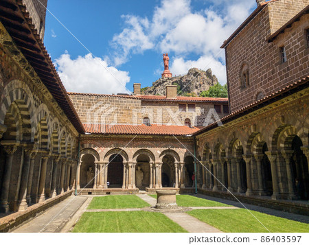View from Notre Dame church in Le Puy-en-Velay, France 86403597