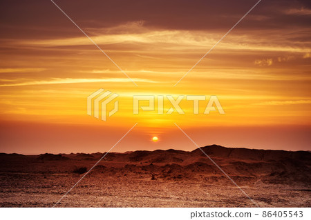 sunset in the egypt desert 86405543