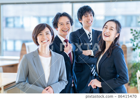 Business team colleague shooting cooperation: WEEK Shibadaimon (Sun Frontier Fudousan) Business team colleague shooting cooperation: WEEK Shibadaimon (Sun Frontier Fudousan) 86415470