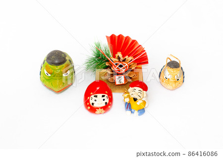 門松、佛法、惠比壽、哆來雕像 門松、佛法、惠比壽、哆來雕像 86416086