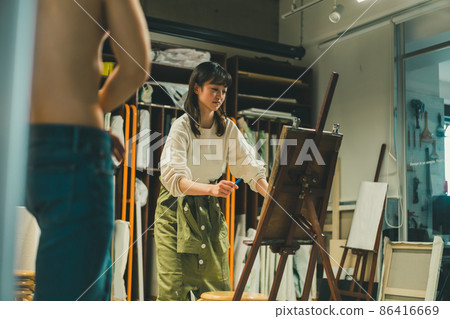 Drawing a shirtless male model 86416669