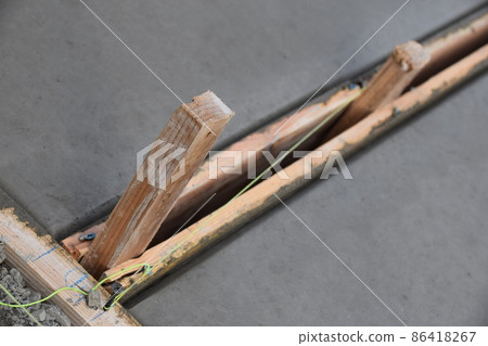 Exterior work flow (5) Ready-mixed concrete injection, trowel work, material background 86418267