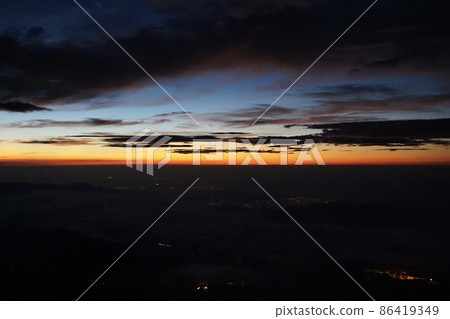 Sunrise from Mt. Fuji summit Sunrise from Mt. Fuji summit 86419349