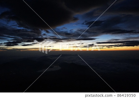 Sunrise from Mt. Fuji summit Sunrise from Mt. Fuji summit 86419350