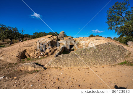 Dolmen of Lacara, funeral chamber near La Nava de Santiago, Extremadura. Spain 86423983
