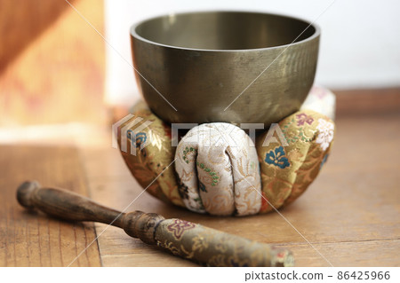 老黃銅 orin 和 lin 桿佛教用具 86425966