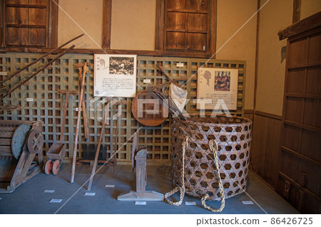 Midwinter Nanbata Castle Park Old folk house zone Agricultural equipment, etc. Fujimi City 86426725