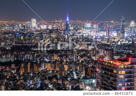 《東京》眺望東京夜景，代代木 86431873
