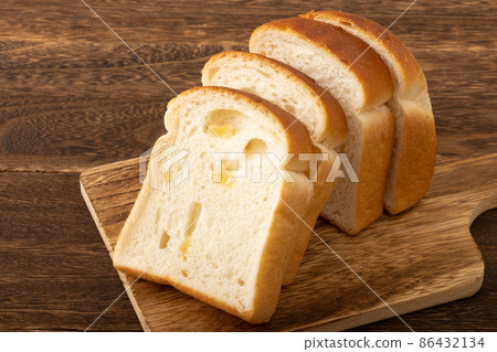 Apple bread 86432134