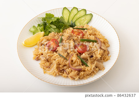 Khao Pam Mu (Thai pork fried rice) 86432637