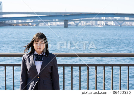 都市風景和高中女生 都市風景和高中女生 86433520