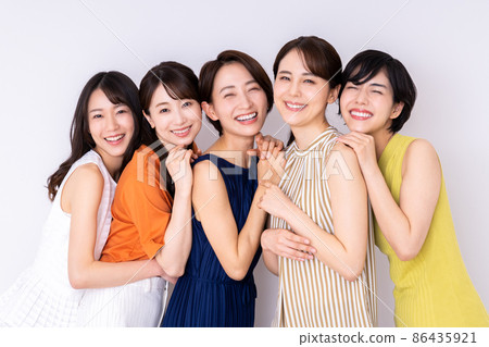 Female beauty 86435921