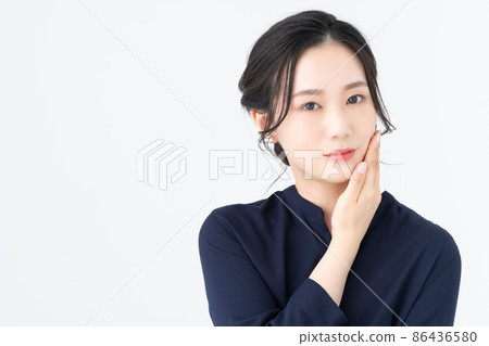 年輕女性的美麗 年輕女性的美麗 86436580