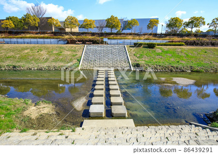 大部市藏瀨川設置的踏腳石 大部市藏瀨川設置的踏腳石 86439291