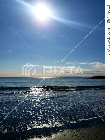 神奈川縣茅崎市茅崎海岸的新年海灘[1月2日] 86448613