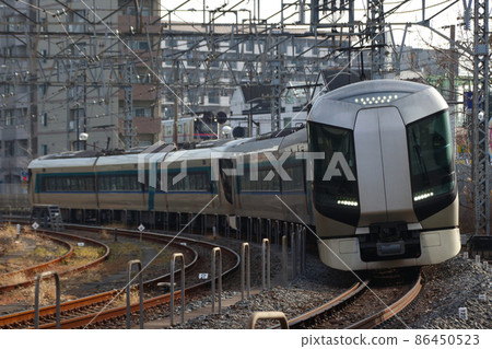 Tobu Express Liberty Tobu Express Liberty 86450523