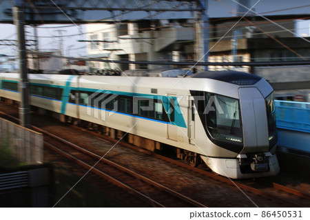 Tobu Express Liberty 86450531