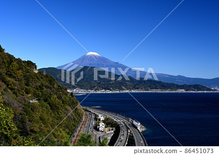 Mt. Fuji from Satsuki Pass Mt. Fuji from Satsuki Pass 86451073