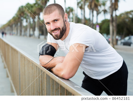 man made a break in training man made a break in training 86452181