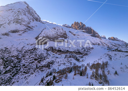 The Dolomites in the Italian Alps are a Unesco World Heritage Site 86452614
