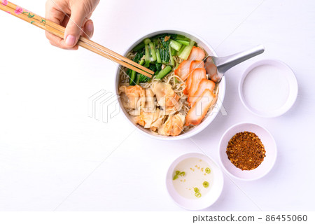 Noodles soup with wonton dumpling and grilled red pork 86455060