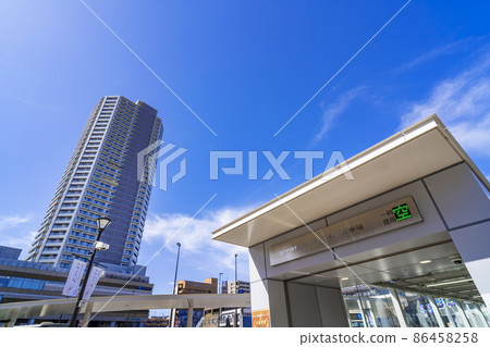 The entrance to the bus terminal / underground bicycle parking lot at the north exit of JR Kokubunji Station The entrance to the bus terminal / underground bicycle parking lot at the north exit of JR Kokubunji Station 86458258
