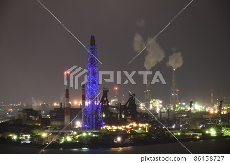 Illumination of the Kitakyushu Iron Tree before dismantling and night view of Nippon Steel & Sumitomo Metal Yawata Works as seen from Tamukeyama Park in Kitakyushu City Illumination of the Kitakyushu Iron Tree before dismantling and night view of Nippon Steel & Sumitomo Metal Yawata Works as seen from Tamukeyama Park in Kitakyushu City 86458727