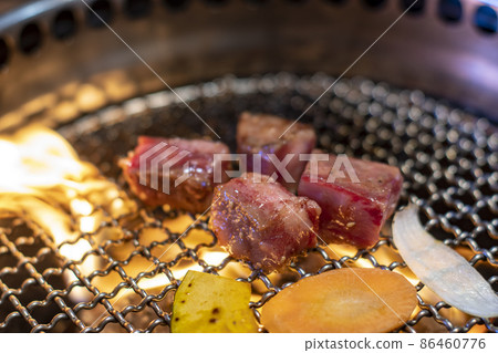 Grilled meat image Charcoal-grilled BBQ Grilled meat Net-grilled ribs Marbled beef Beef meat Calories 86460776