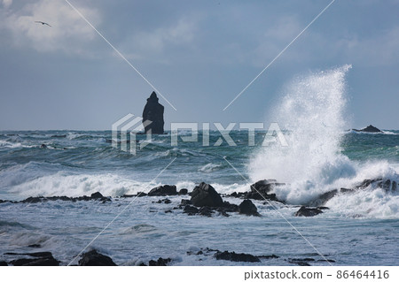 高浪的神威岩 高浪的神威岩 86464416
