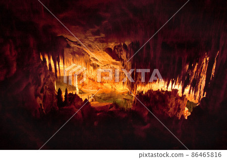 Incide the dragon caves on island Majorca, Spain. Incide the dragon caves on island Majorca, Spain. 86465816