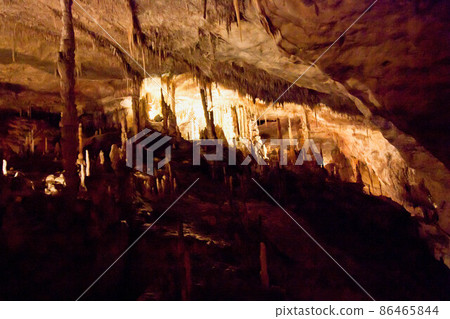 Incide the dragon caves on island Majorca, Spain. 86465844