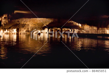 Incide the dragon caves with underground lake on island Majorca, Spain. Incide the dragon caves with underground lake on island Majorca, Spain. 86465851