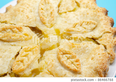 Traditional apple pie, Bramley apple filling in shortcrust pastry, topped with demerara sugar glaze 86466788