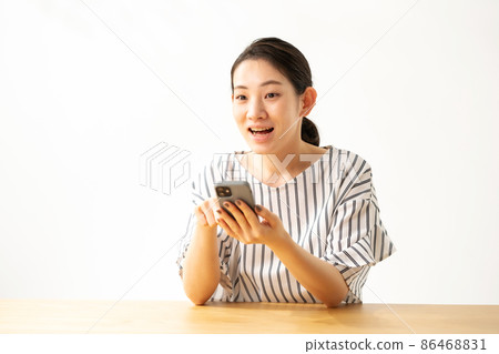 Female hand smartphone Female hand smartphone 86468831